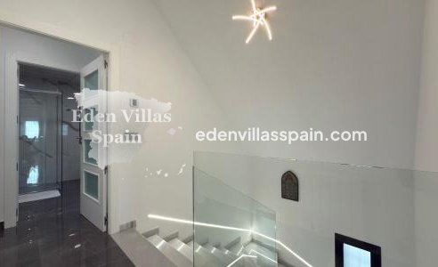 Segunda Mano - Villa costera - San Juan