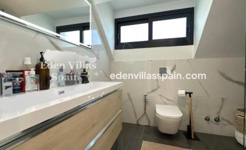 Segunda Mano - Villa costera - San Juan