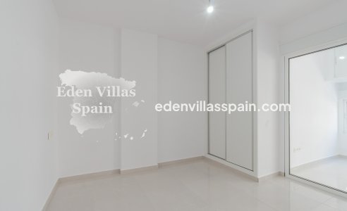 Resale - Coastal apartment - Torrevieja