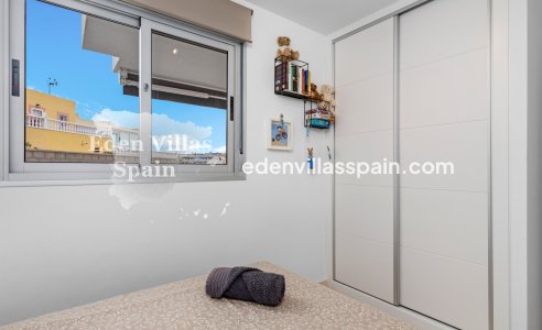 Segunda Mano - Apartamento en la costa - Orihuela Costa