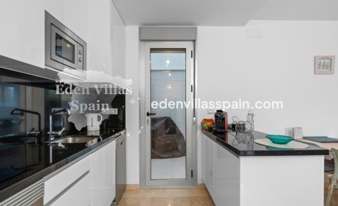 Segunda Mano - Apartamento en la costa - Orihuela Costa