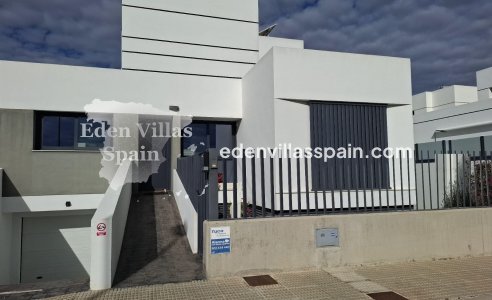 Segunda Mano - Casa de pueblo - Dolores