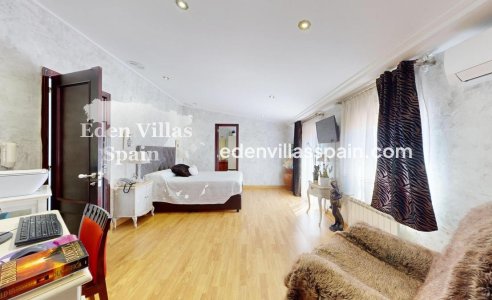 Revente - Maison de campagne - Elche