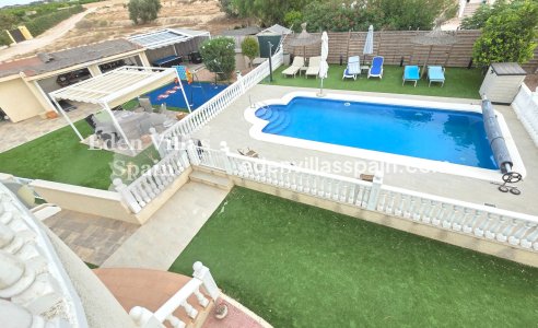 Immobilien Zweiter Hand - Villa an der Küste - La Marina