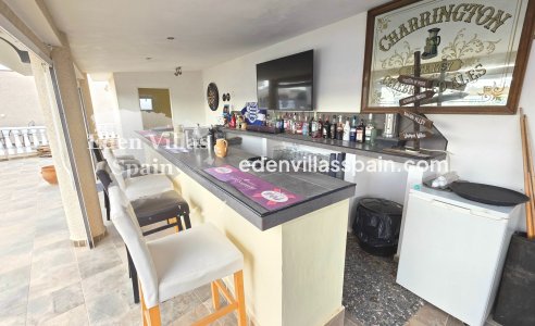 Immobilien Zweiter Hand - Villa an der Küste - La Marina