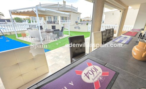Immobilien Zweiter Hand - Villa an der Küste - La Marina