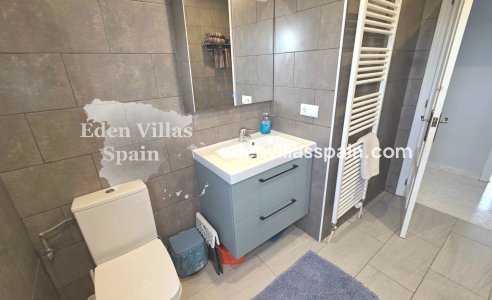 Immobilien Zweiter Hand - Villa an der Küste - La Marina