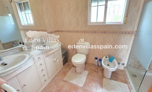 Segunda Mano - Villa costera - La Marina