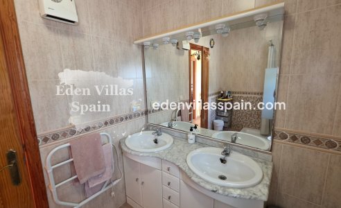 Segunda Mano - Villa costera - La Marina