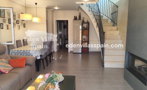 Resale - Urbanisation detached Villa - La Marina