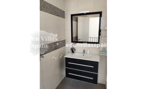 Resale - Urbanisation detached Villa - La Marina