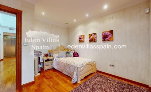 Segunda Mano - Casa de campo - Elche