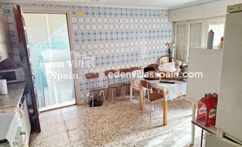 Resale - Country House - Elche