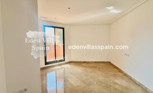 Resale - Apartment - Elche
